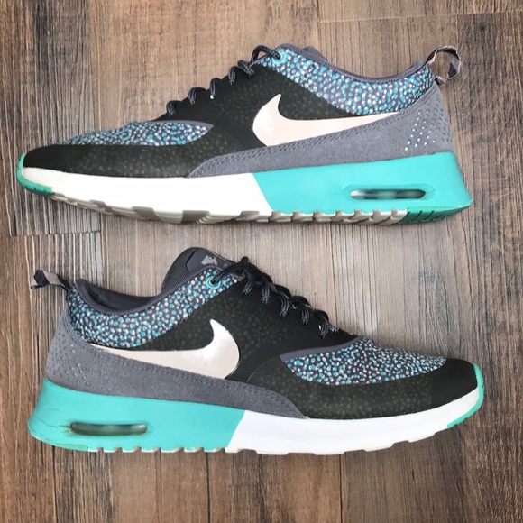 Nike Shoes - Nike Air Max Thea Size 8